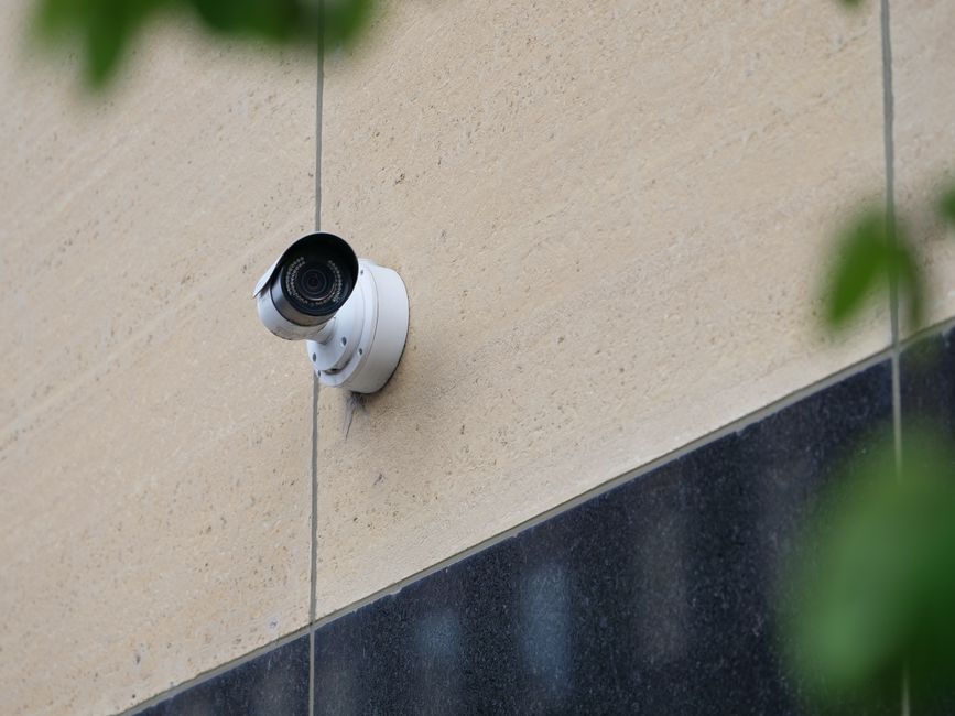 Was kostet Sicherheit & Solarkameras wirklich im Jahr 2026? Kosten & Wirtschaftlichkeit